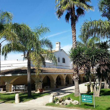 Agriturismo Torrevecchia San Pancrazio Salentino Kültér fotó